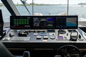 M Y 12 102ft Ocean Alexander Yacht For Sale