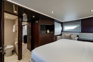 M Y 12 102ft Ocean Alexander Yacht For Sale