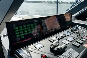 M Y 12 102ft Ocean Alexander Yacht For Sale