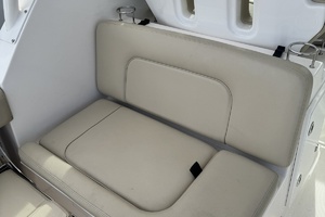 33ft Pursuit Yacht For Sale
