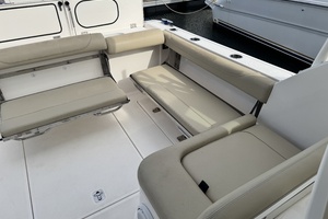 33ft Pursuit Yacht For Sale