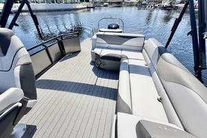 23ft Avalon Yacht For Sale