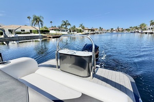 23ft Avalon Yacht For Sale