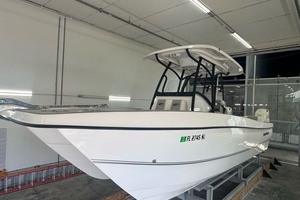 25ft Twin Vee Yacht For Sale