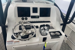 25ft Twin Vee Yacht For Sale