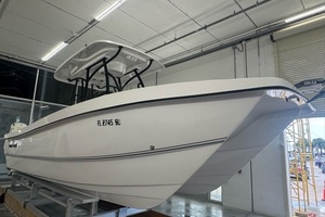 25ft Twin Vee Yacht For Sale