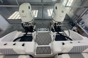 25ft Twin Vee Yacht For Sale