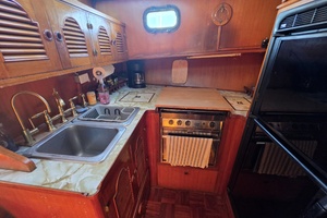 43ft Albin Yacht For Sale