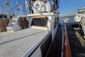 43ft Albin Yacht For Sale