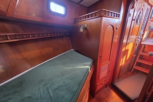 43ft Albin Yacht For Sale