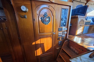 43ft Albin Yacht For Sale