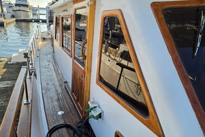 43ft Albin Yacht For Sale
