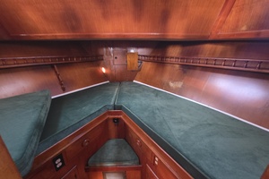 43ft Albin Yacht For Sale