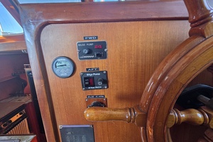 43ft Albin Yacht For Sale