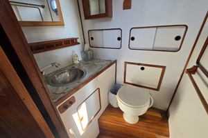 43ft Albin Yacht For Sale