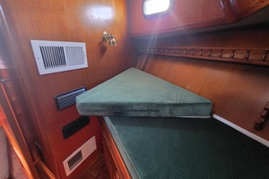 43ft Albin Yacht For Sale