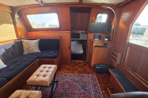 43ft Albin Yacht For Sale