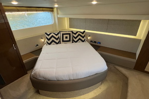 52FT (15.85M) SEA RAY