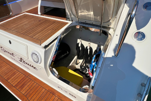 52FT (15.85M) SEA RAY