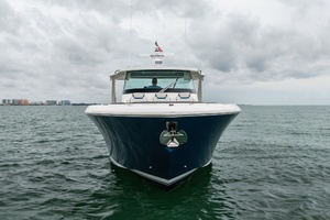 ESCALATION Worth Avenue Yachts