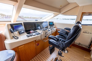 OUTRAGEOUS 80ft Hatteras Yacht For Sale