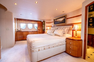 OUTRAGEOUS 80ft Hatteras Yacht For Sale
