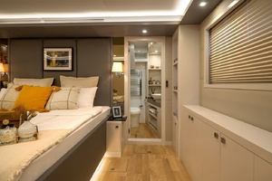 DIESEL THERAPY  71ft Bering Yacht For Sale
