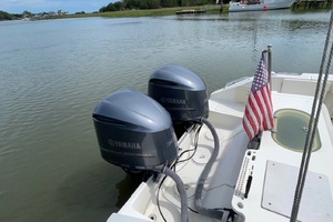 33ft Pursuit Yacht For Sale