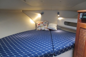 33ft Pursuit Yacht For Sale