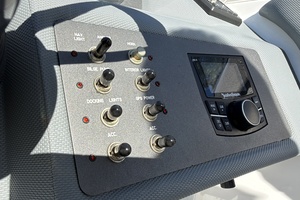 22ft Cobalt Yacht For Sale