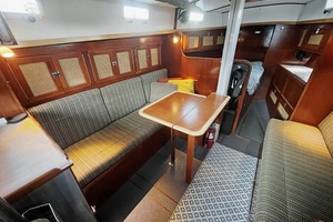 PATINA 35ft Brewer Yacht For Sale