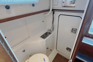 PATINA 35ft Brewer Yacht For Sale