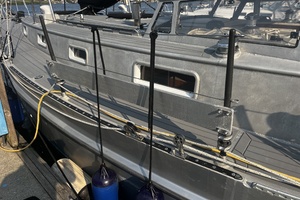 PATINA 35ft Brewer Yacht For Sale