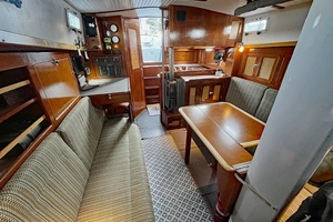 PATINA 35ft Brewer Yacht For Sale