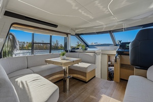 47ft Absolute Yacht For Sale