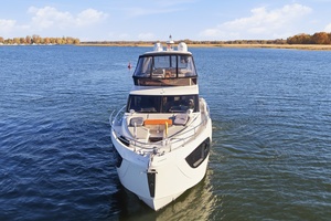 47ft Absolute Yacht For Sale