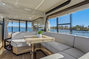 47ft Absolute Yacht For Sale