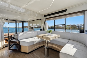 47ft Absolute Yacht For Sale