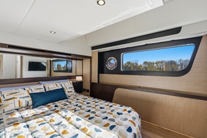 47ft Absolute Yacht For Sale