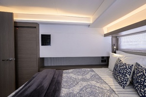 Aft Port Guest Stateroom