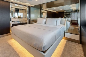 THE BRASS RING 85ft Ferretti Yachts Yacht For Sale