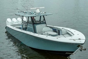 39FT (11.89M) YELLOWFIN Worth Avenue Yachts