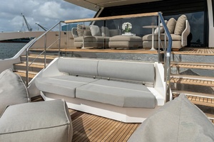M/Y INTOUCHABLES