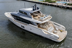 M/Y INTOUCHABLES