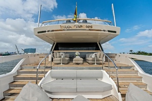 M/Y INTOUCHABLES