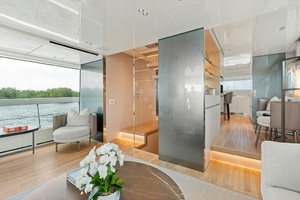 M/Y INTOUCHABLES