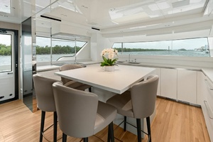 M/Y INTOUCHABLES