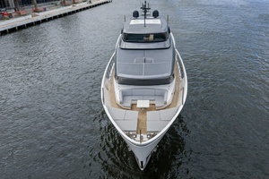 M/Y INTOUCHABLES