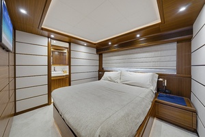 97FT (29.69M) FERRETTI YACHTS