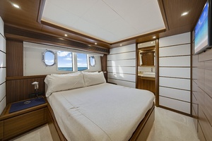 97FT (29.69M) FERRETTI YACHTS